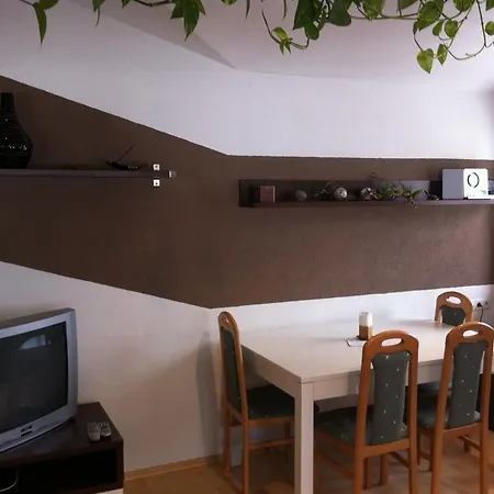 Haus Schiestl Цель-ам-Циллер